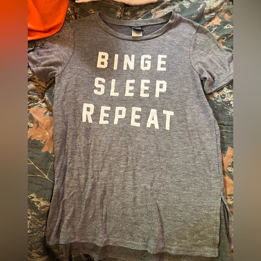 Tee shirt